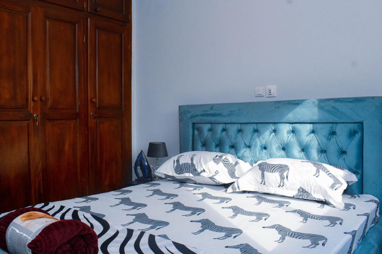 Residence Deluxe Yaoundé Buitenkant foto