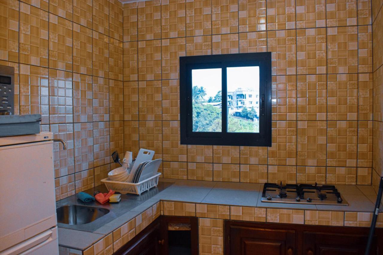 Residence Deluxe Yaoundé Buitenkant foto