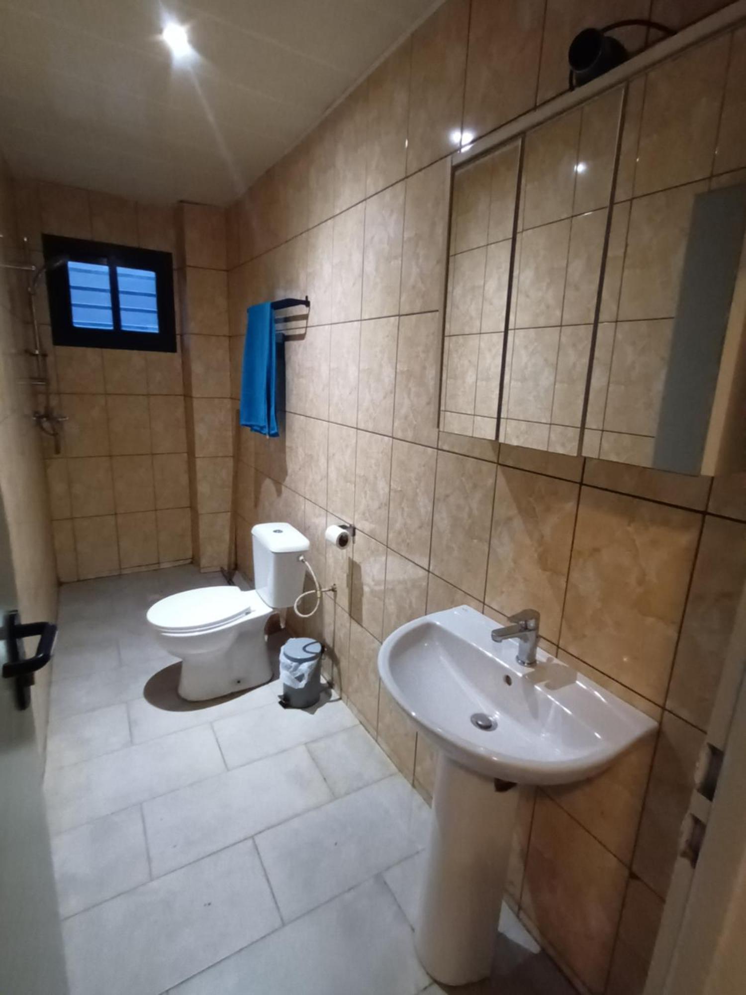 Residence Deluxe Yaoundé Buitenkant foto