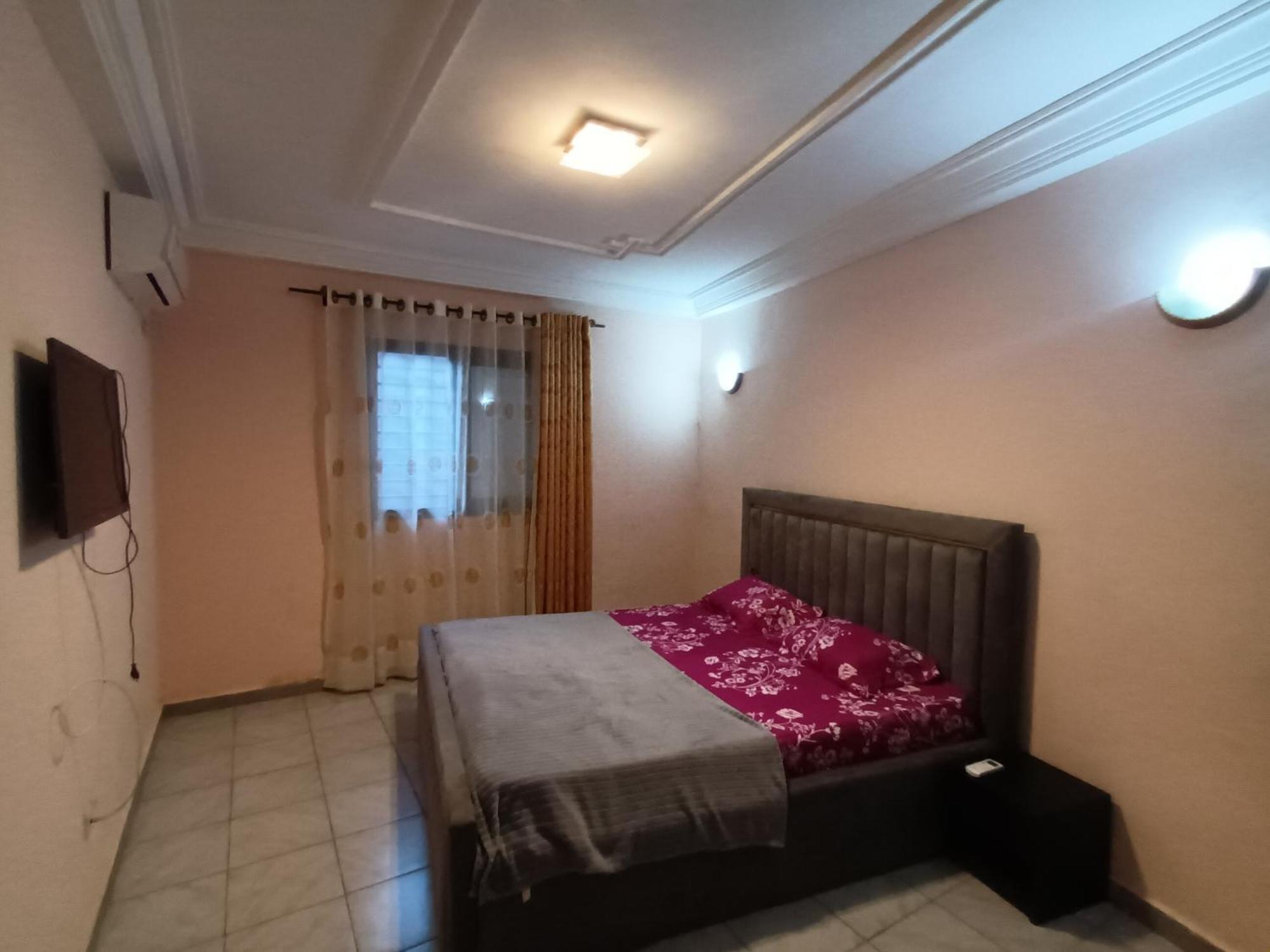 Residence Deluxe Yaoundé Buitenkant foto